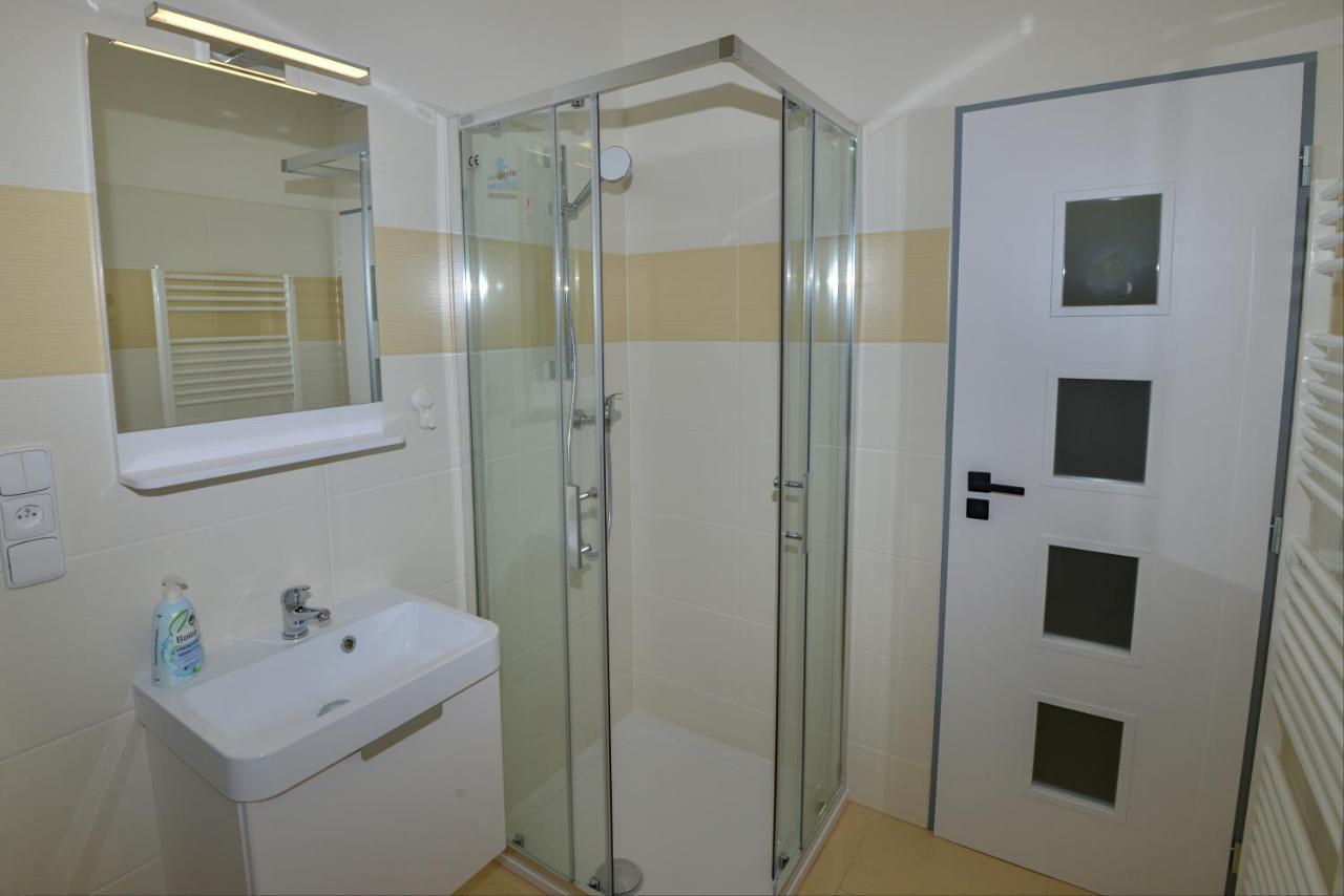 Apartmany U Peslu เชเลซนารูดา ภายนอก รูปภาพ